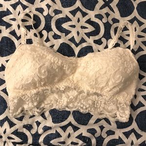 SO lace convertible off-white bralette size L